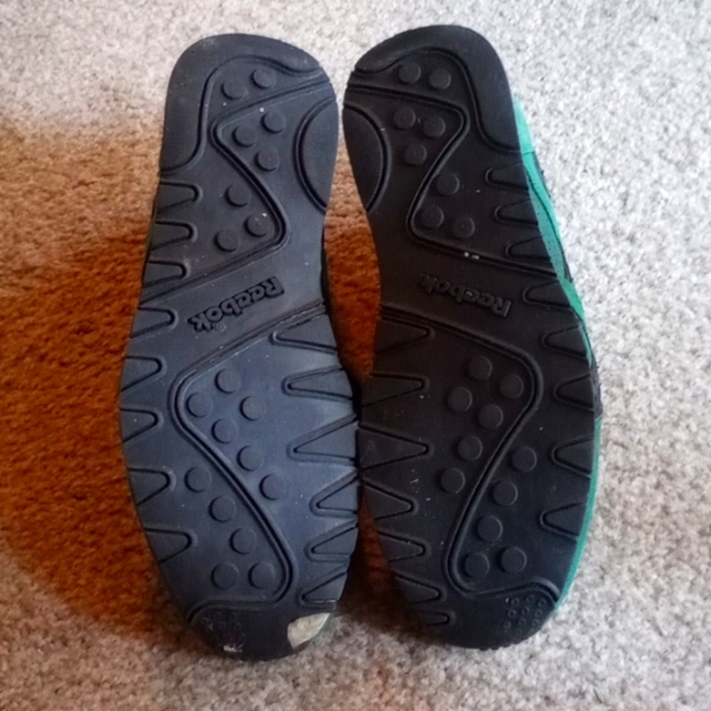 Green Reebok Classics - Picture 3 of 3